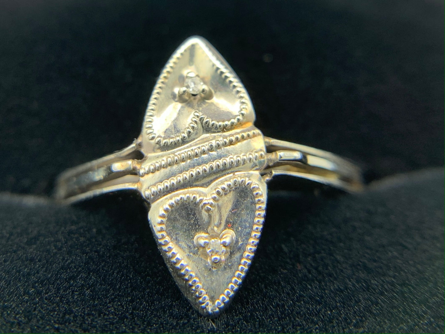 10K White Gold Two Heart Promise Ring with Diamonds