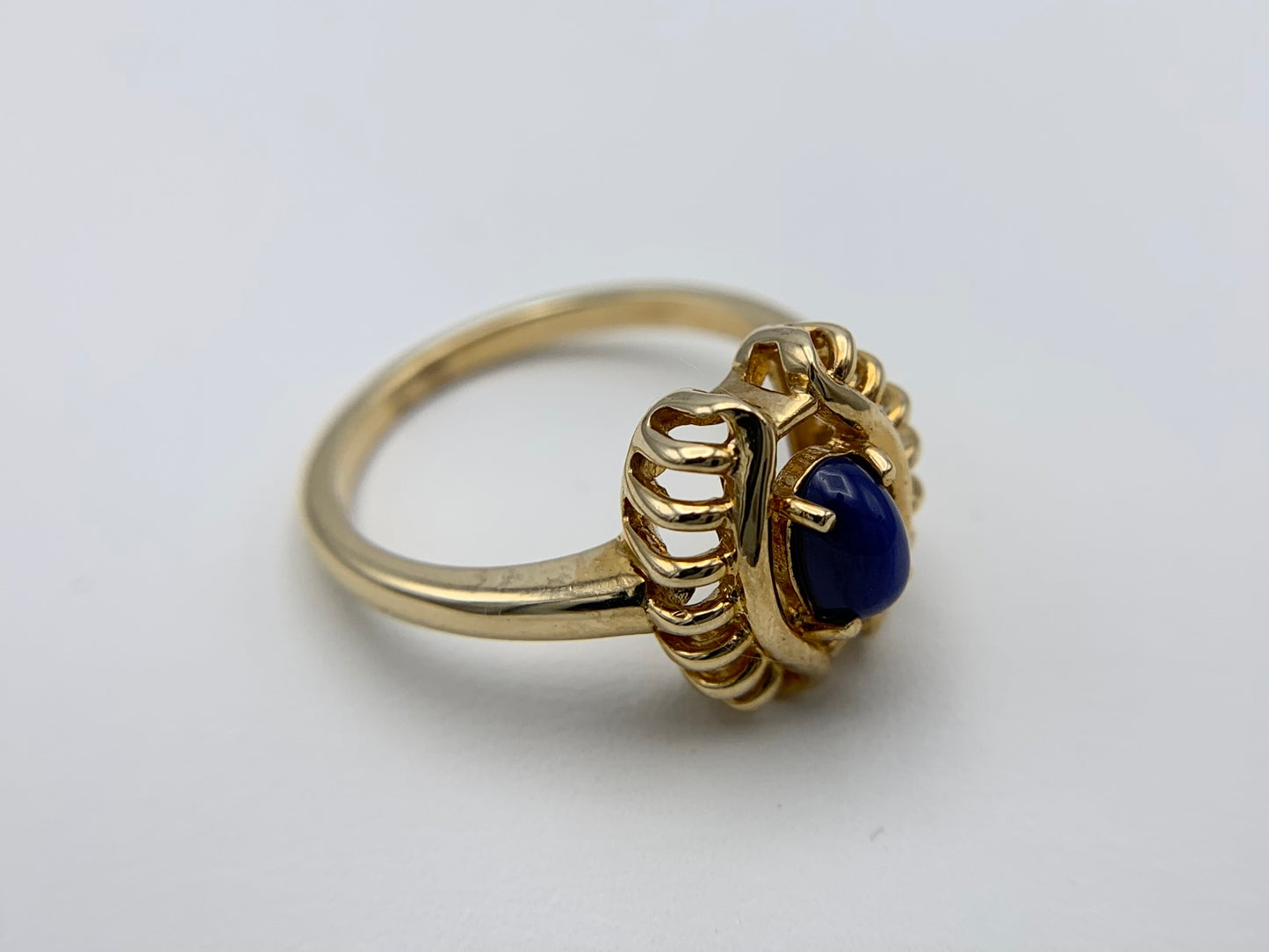 14K Yellow Gold Oval Blue Star Sapphire Ring