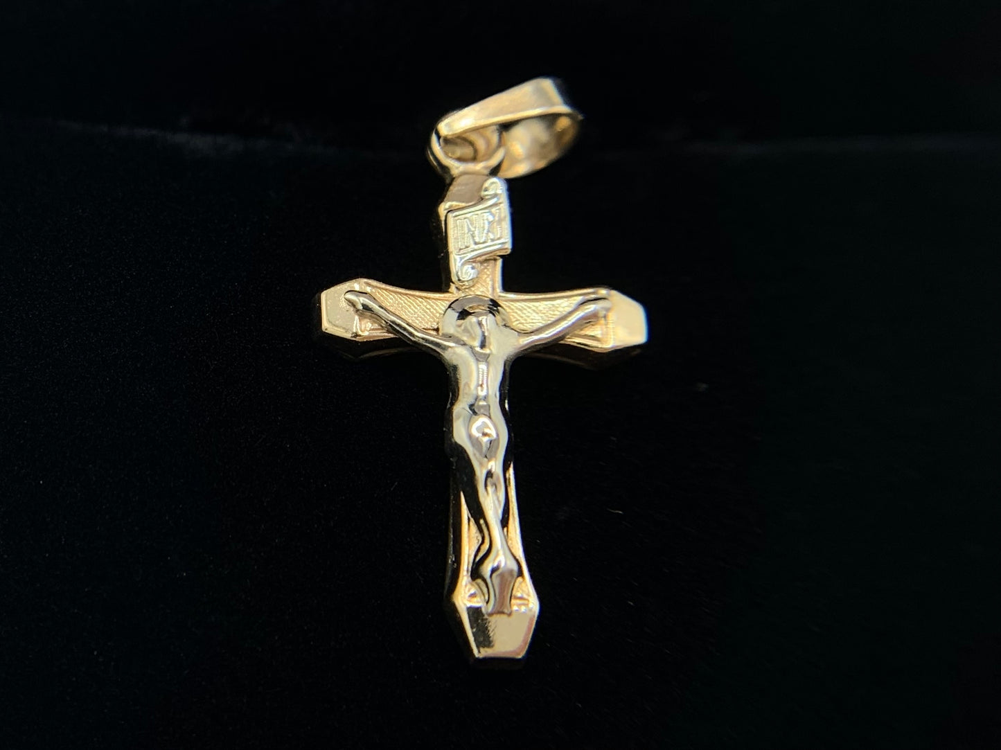 14K Yellow Gold Crucifixion Pendant