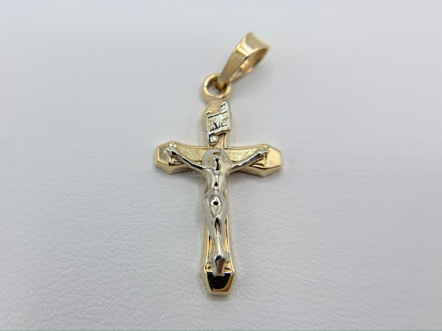 14K Yellow Gold Crucifixion Pendant