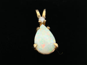 New 14K Yellow Gold Pear Shape Australian Opal with Diamond Necklace Pendant
