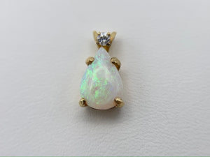 Estate 14K Yellow Gold Pear Shape Australian Opal with Diamond Necklace Pendant