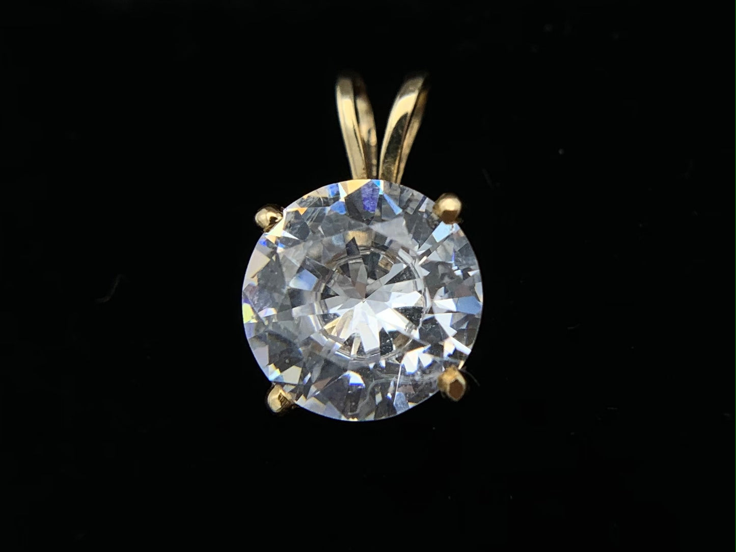 14K Yellow Gold Cubic Zirconia Necklace Pendant