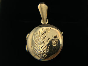 14K Gold Locket Pendant with Beautiful Leaf Design
