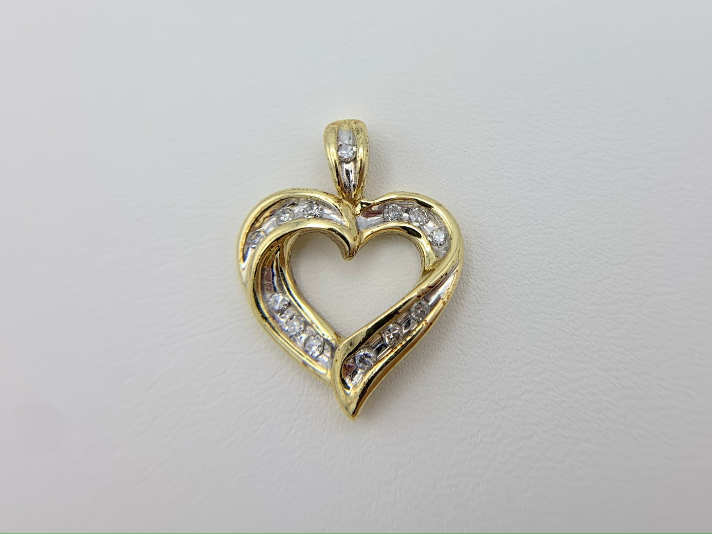 10K Yellow Gold Diamond Heart Necklace Pendant