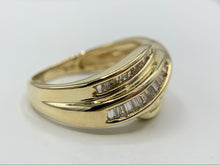 Load image into Gallery viewer, 14K Yellow Gold Wedding Ring with India Baguette Diamonds
