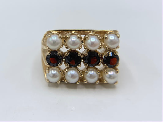 14K Yellow Gold Cultured Pearls and Garnet Ring