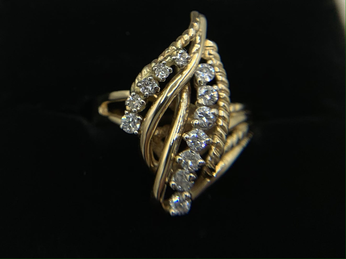 14K Yellow Gold Art Deco Free Form Ring with 12 Diamonds