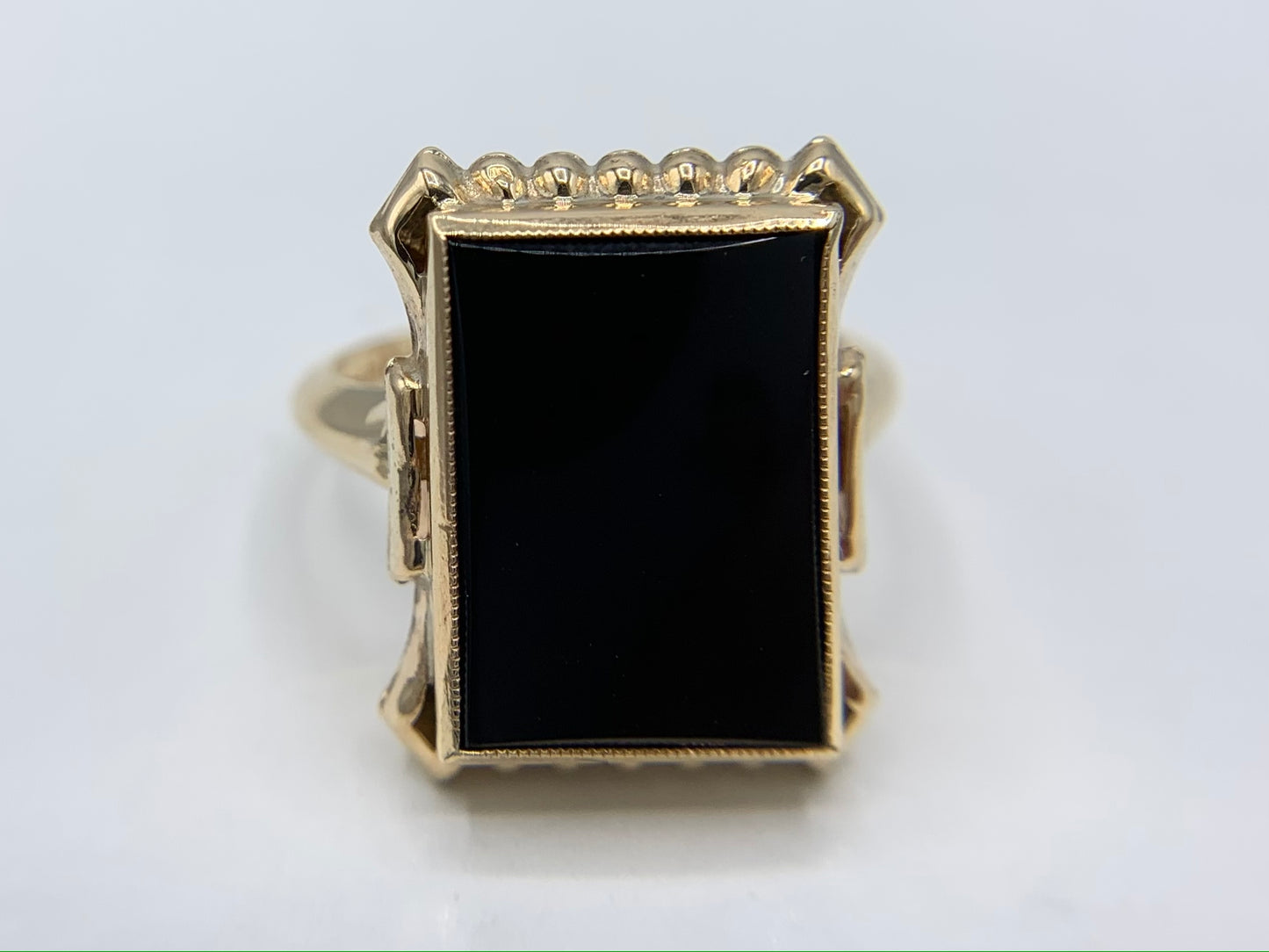 14K Yellow Gold Vintage Black Onyx Ring