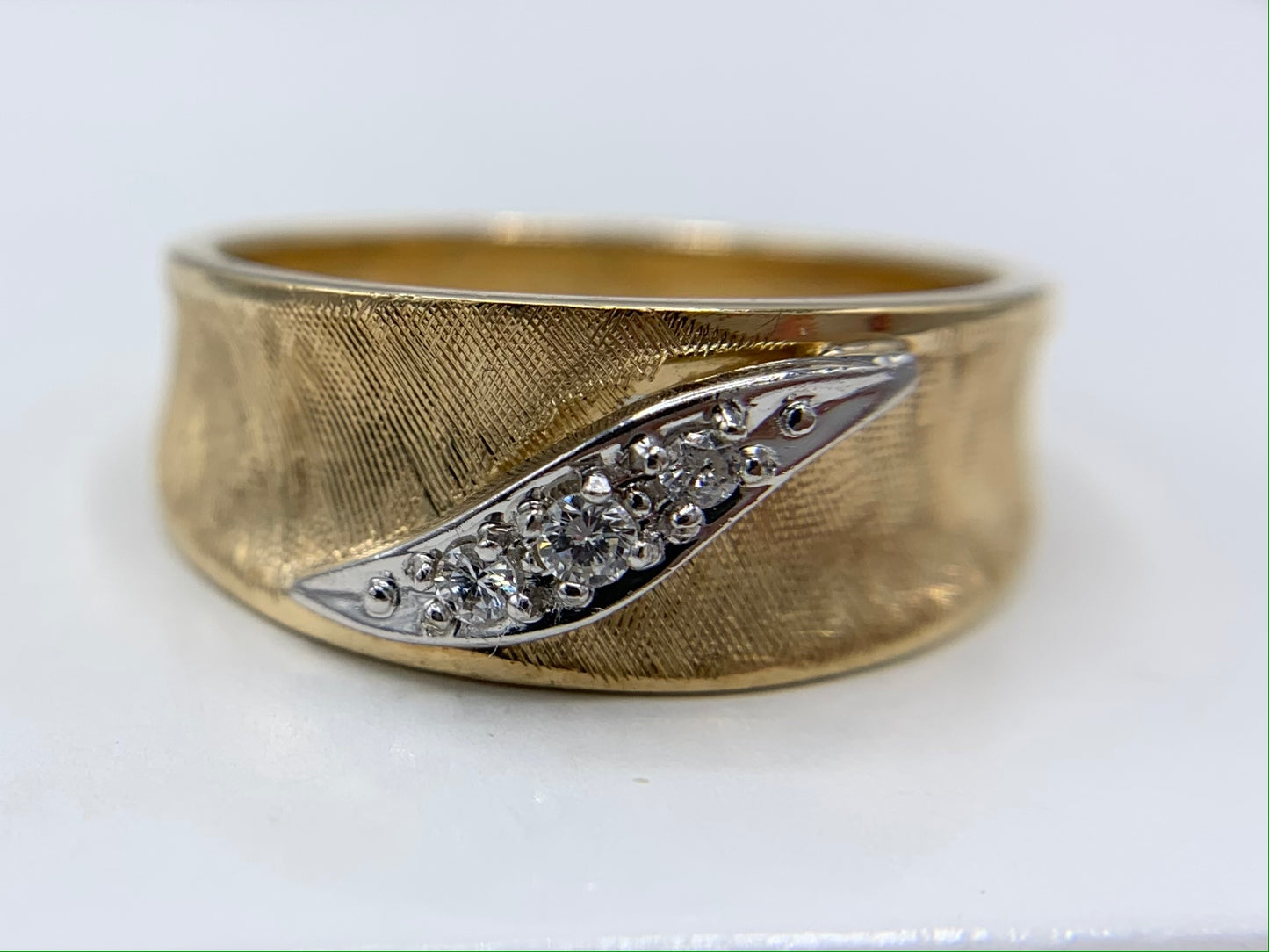 14K Yellow Gold Men's Wedding Band with Three Diamonds