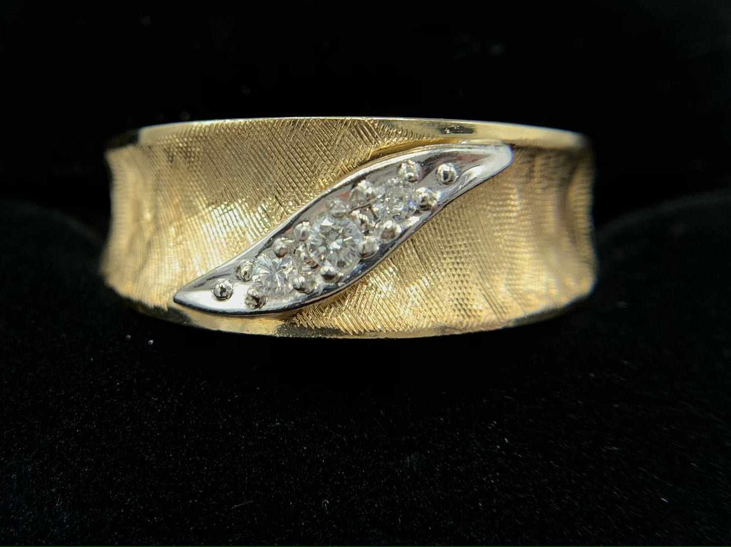 14K Yellow Gold Men's Wedding Band with Three Diamonds