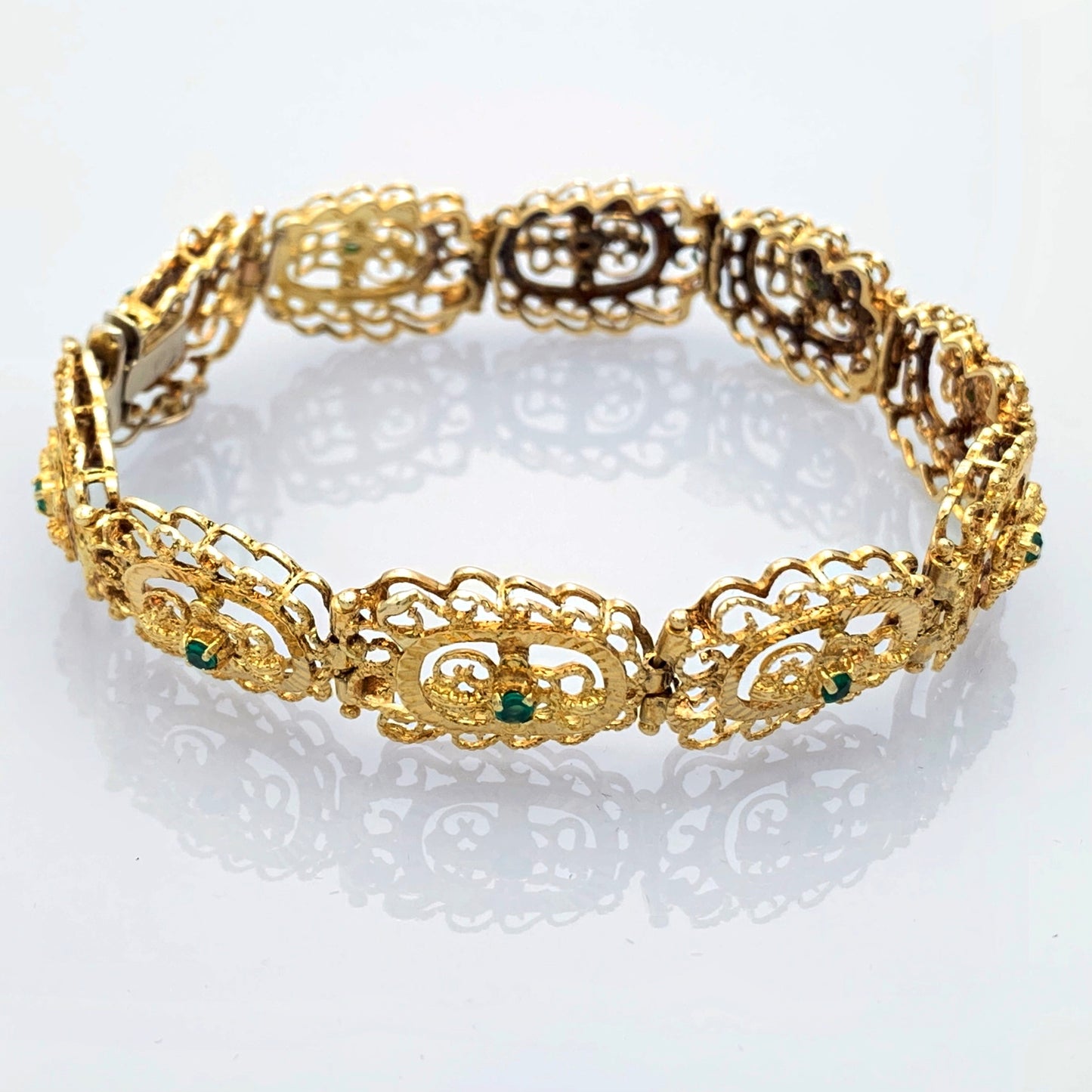 18K Yellow Gold and Emerald Bracelet