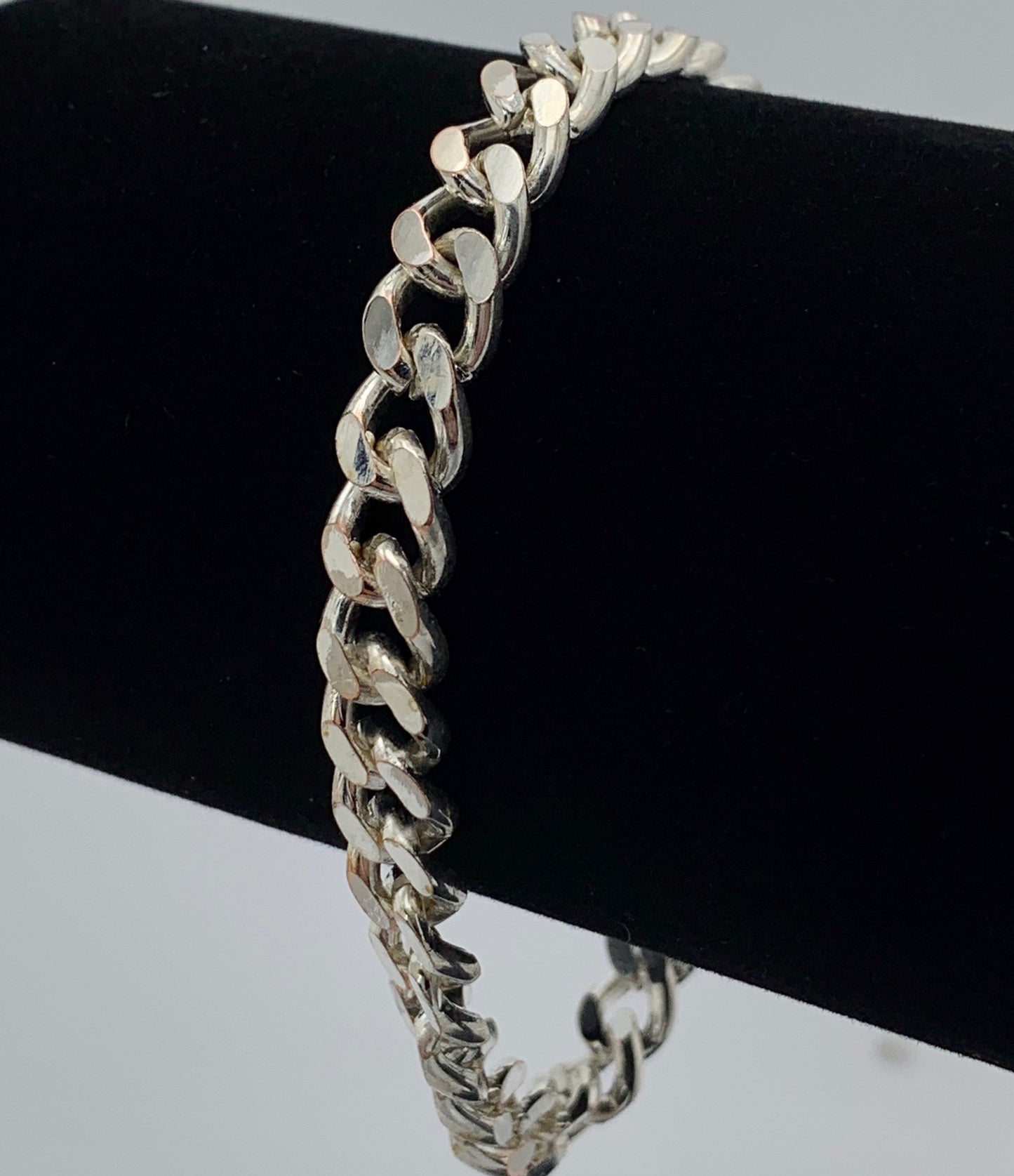 Sterling Silver 7.5mm Curb Link Style Bracelet