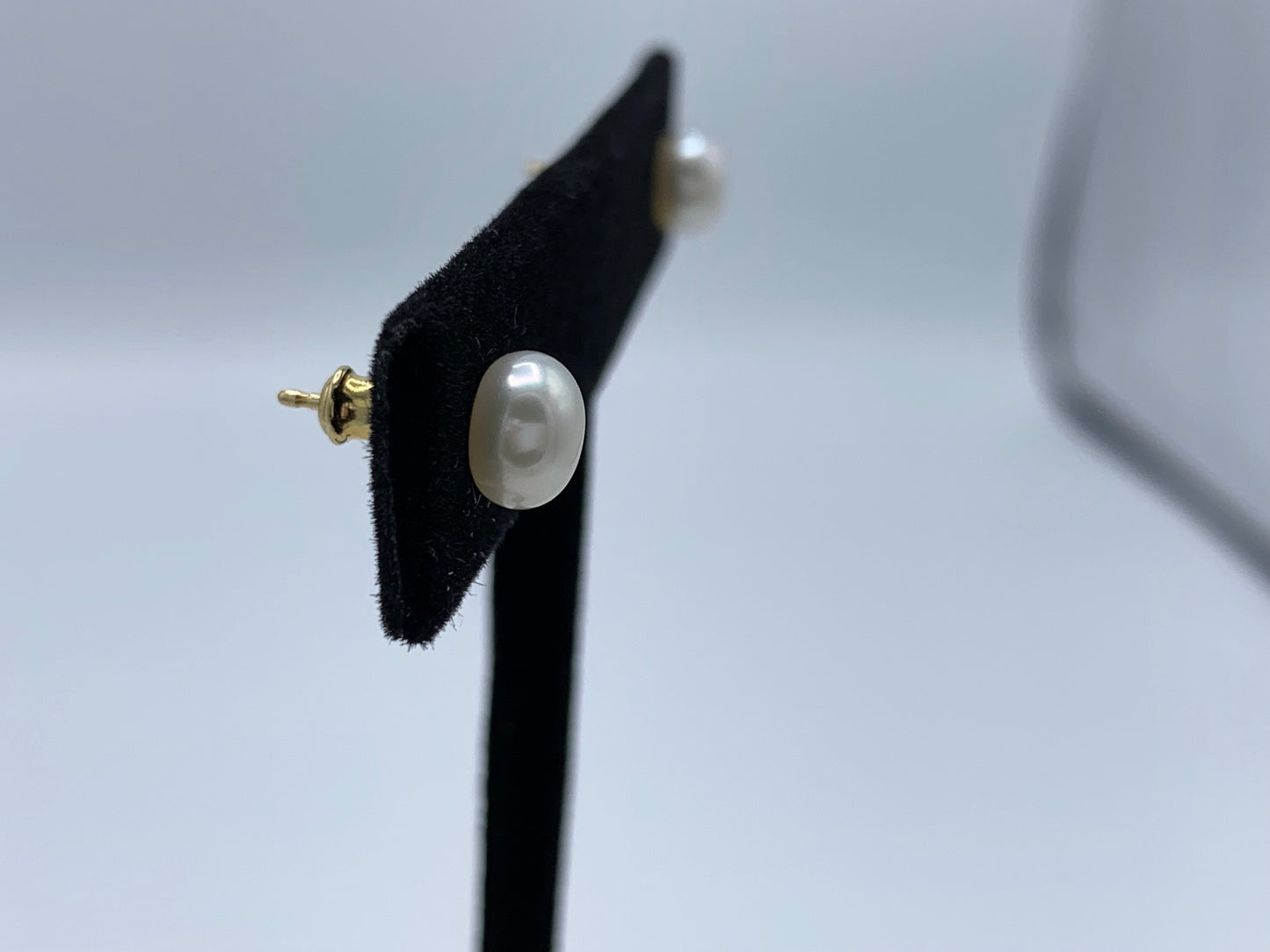 6-6.5 mm White Button Pearl Earrings