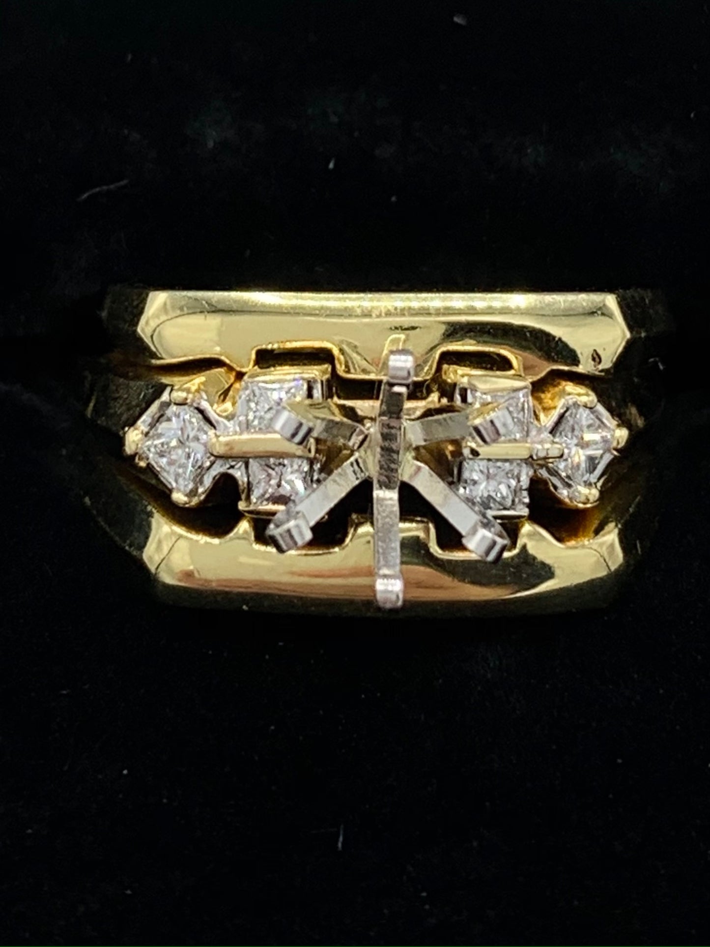 18K Yellow Gold Princess Cut Diamond Three Piece Semi-Mount Wedding Set