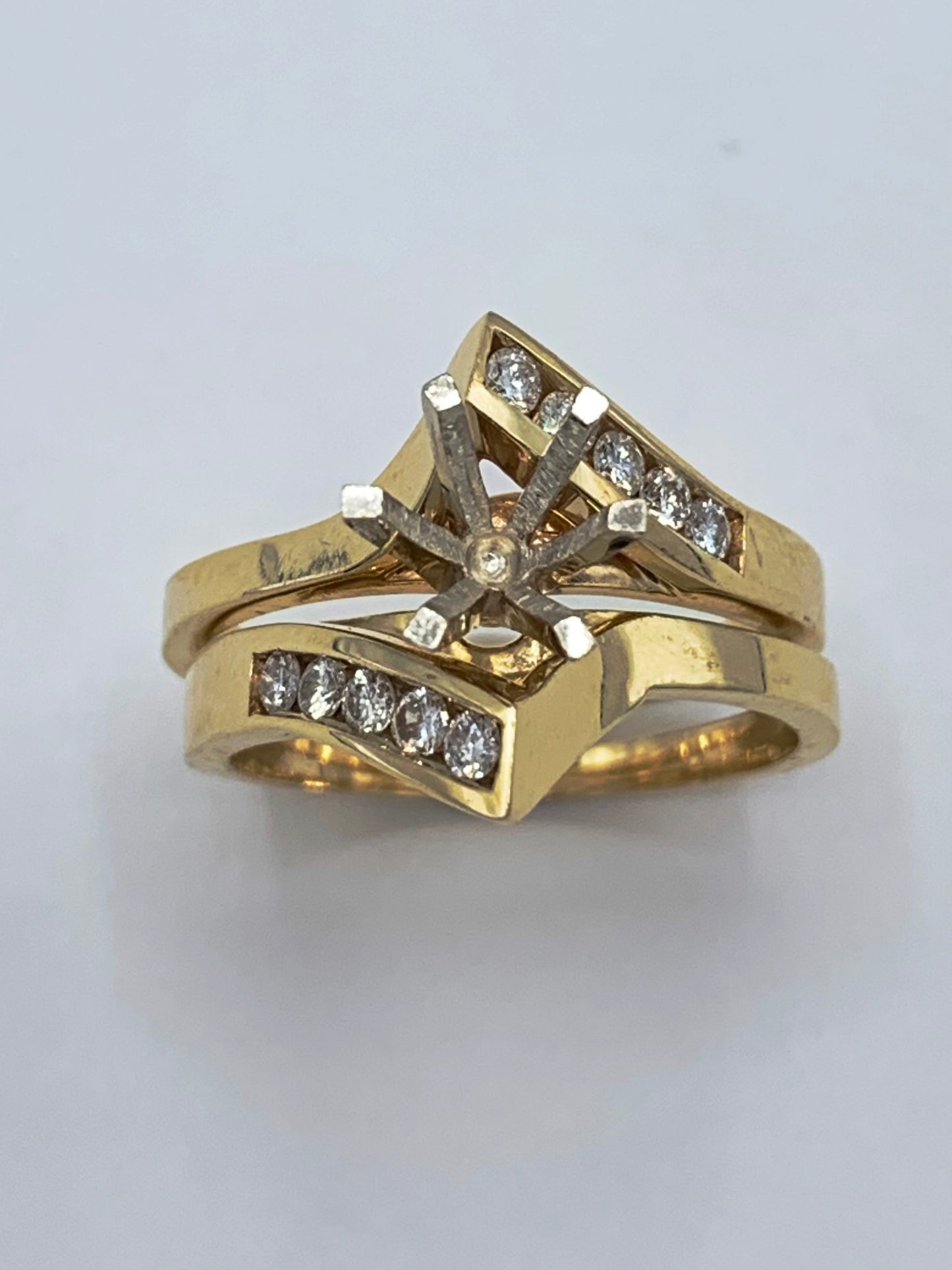 14K Yellow Gold Round Diamond Semi-Mount Wedding Set