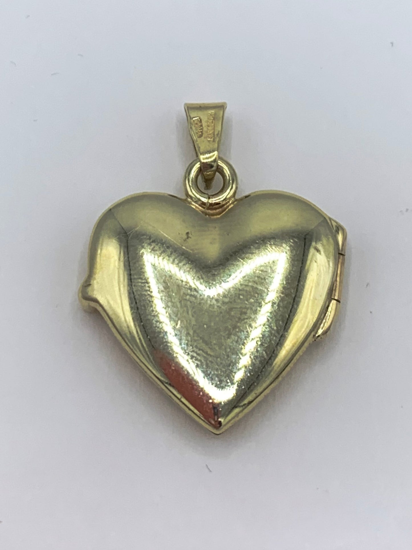 14K Yellow Gold Heart Locket Pendant