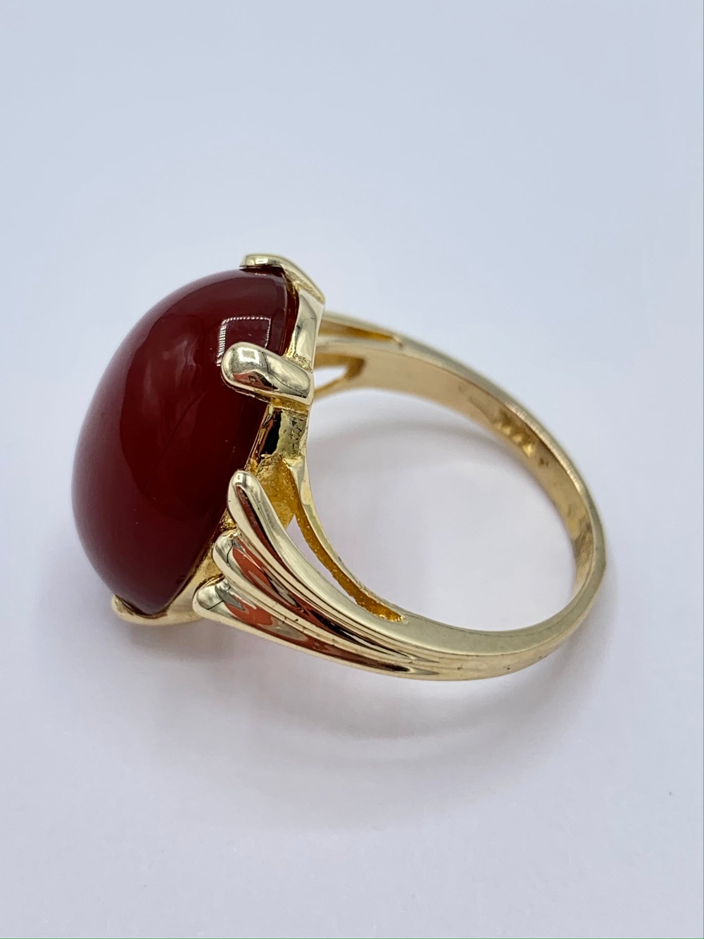 Estate 14K Yellow Gold Oval Sardonyx Ring