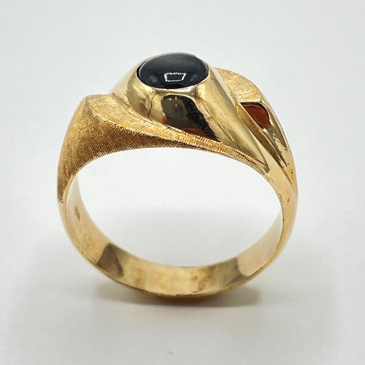 Estate 18K Yellow Gold Genuine Black Star Ring