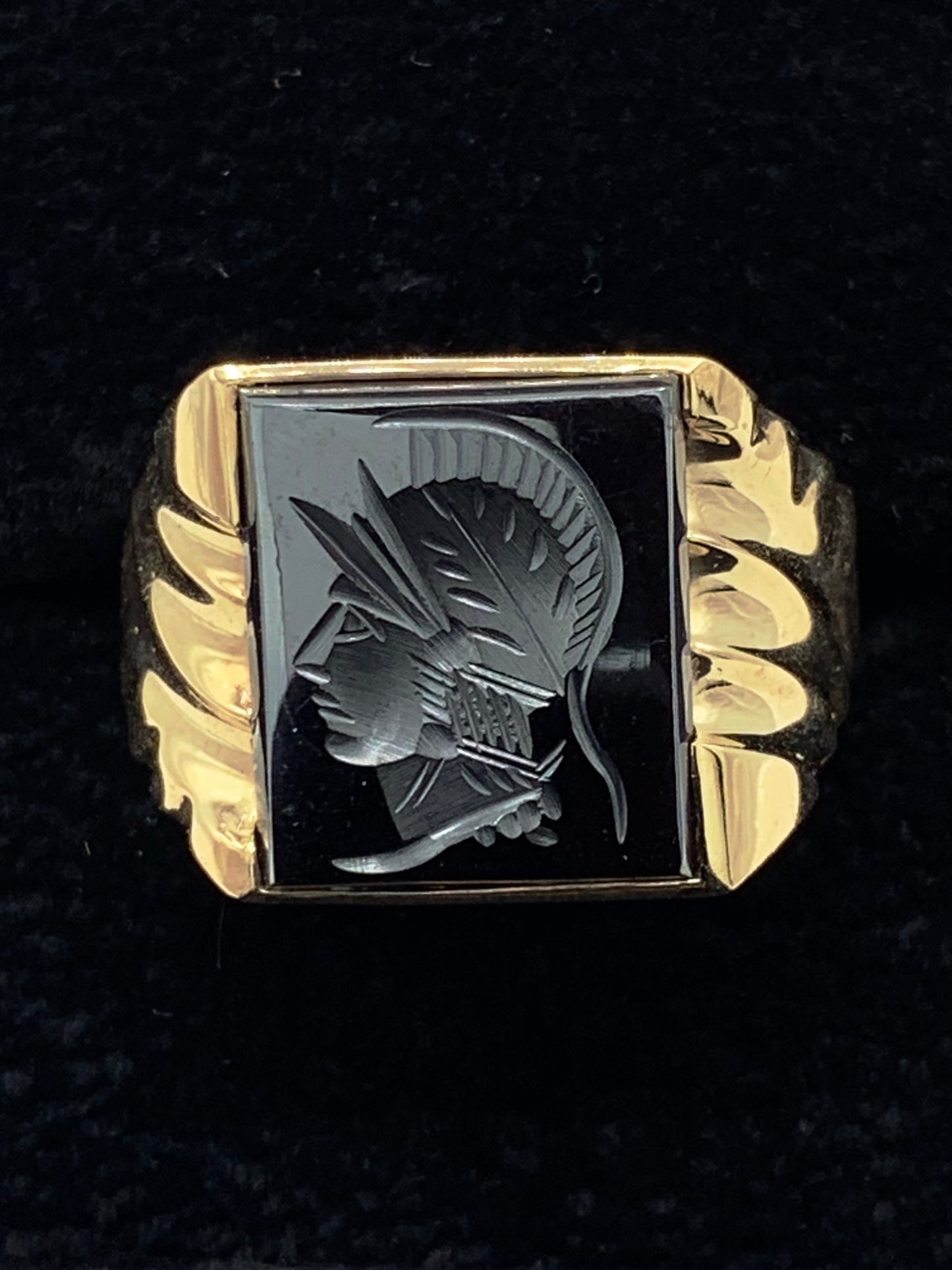 Estate 10K Yellow Gold Intaglio Spanish Soldier Hematite Ring