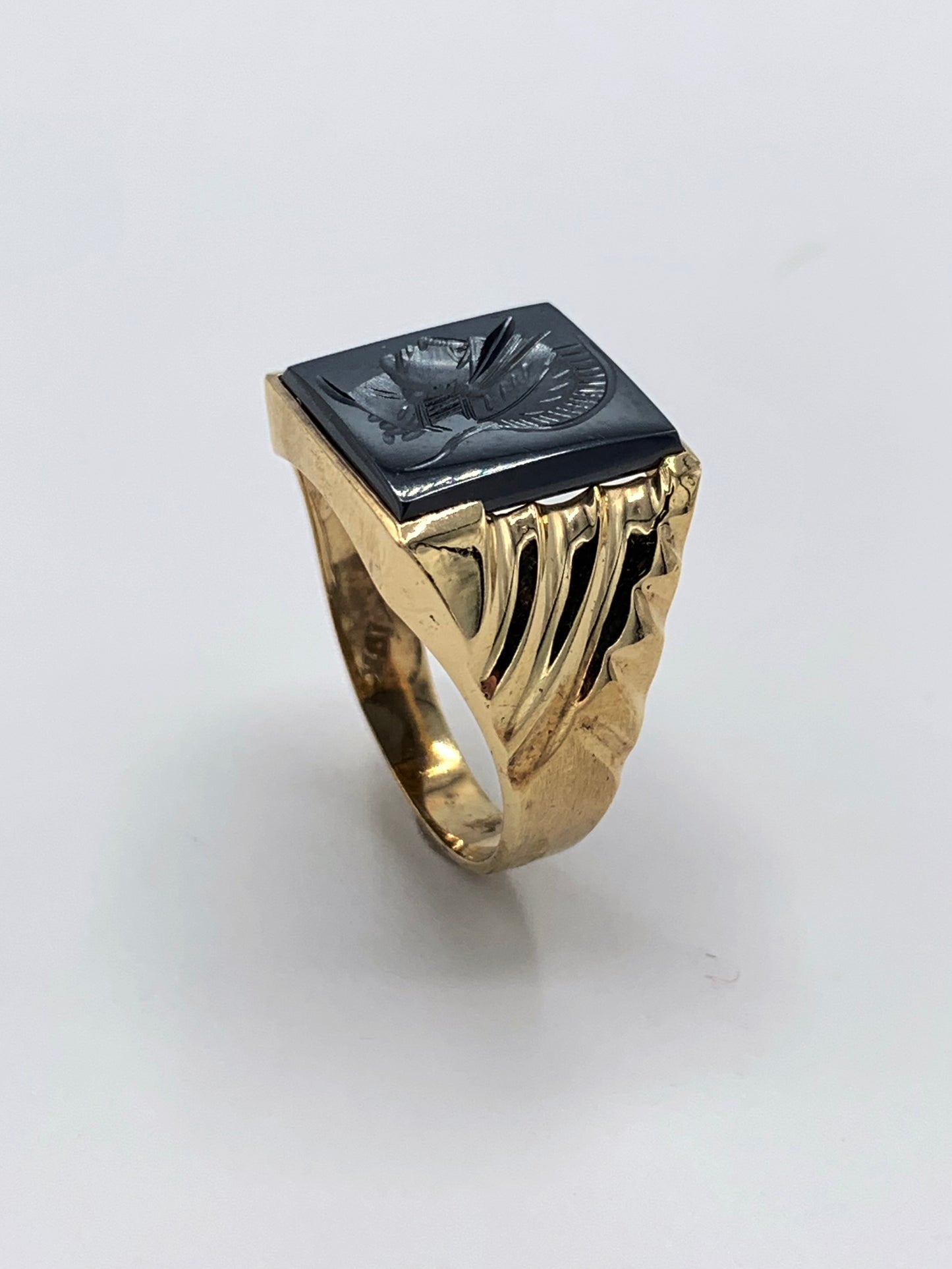 Estate 10K Yellow Gold Intaglio Spanish Soldier Hematite Ring