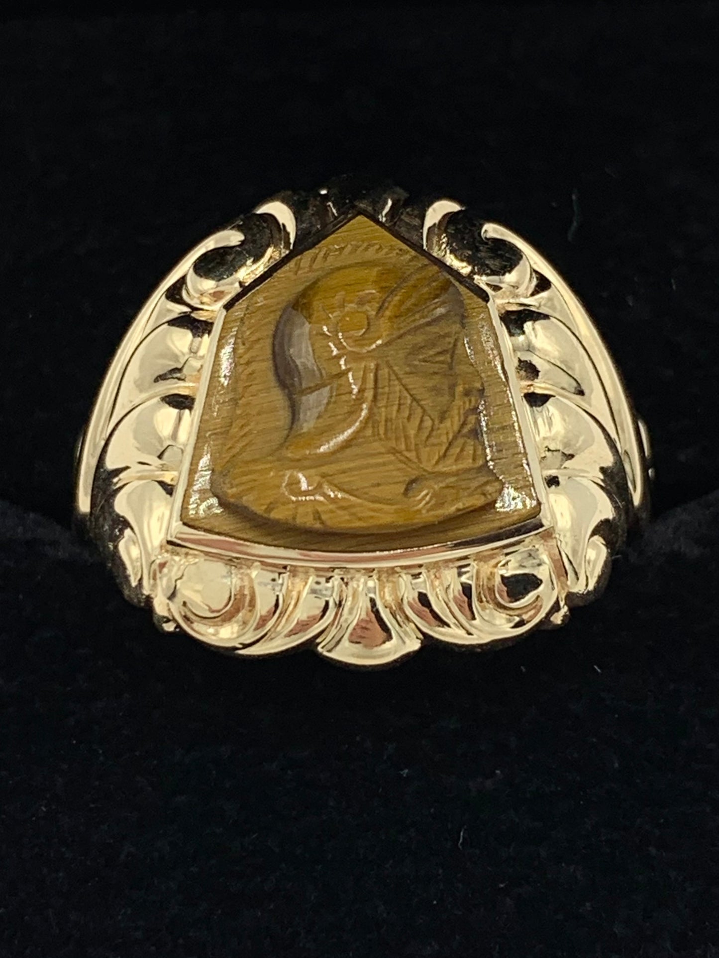 Estate 10K Yellow Gold Greek Tiger Eye Cameo