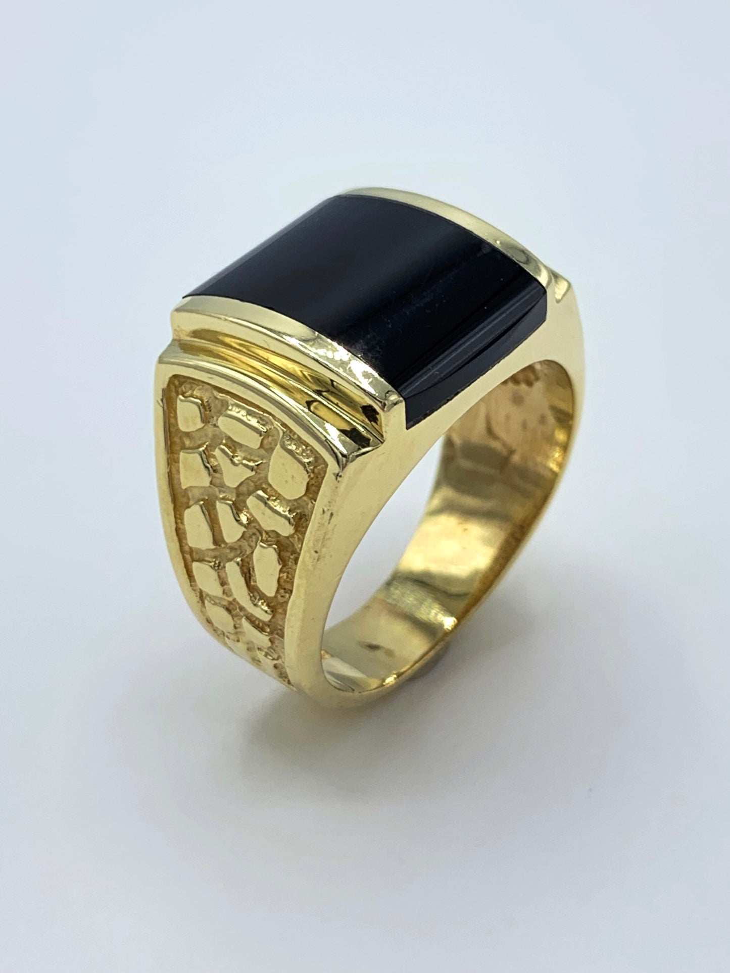 Estate 14K Yellow Gold Black Onyx Inlay Ring