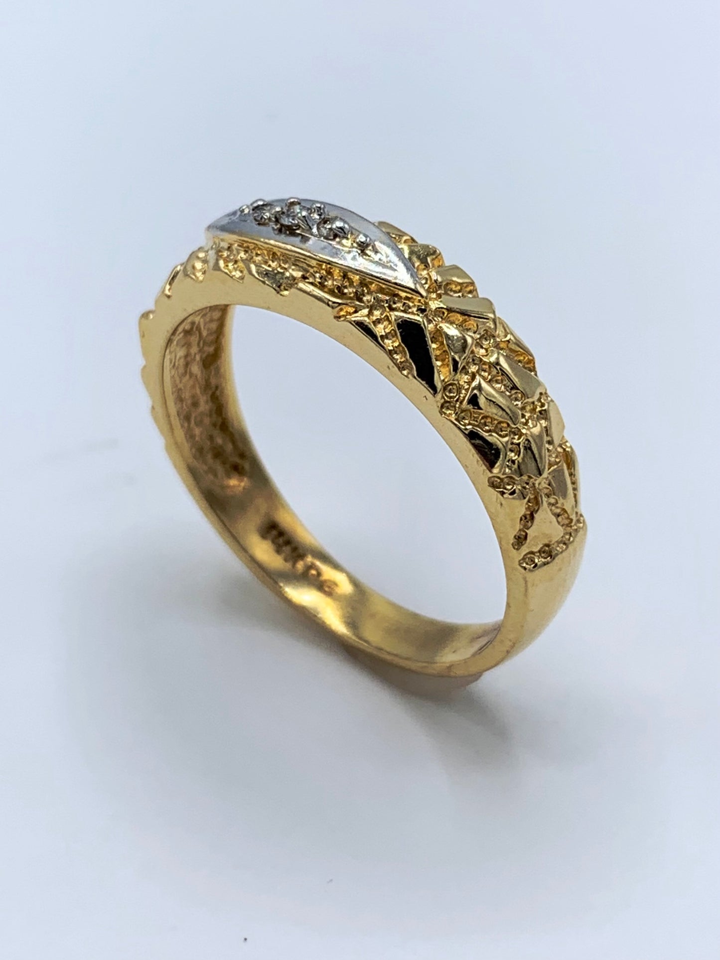 Estate 14K Yellow Gold 3 Diamond Nugget Wedding Band