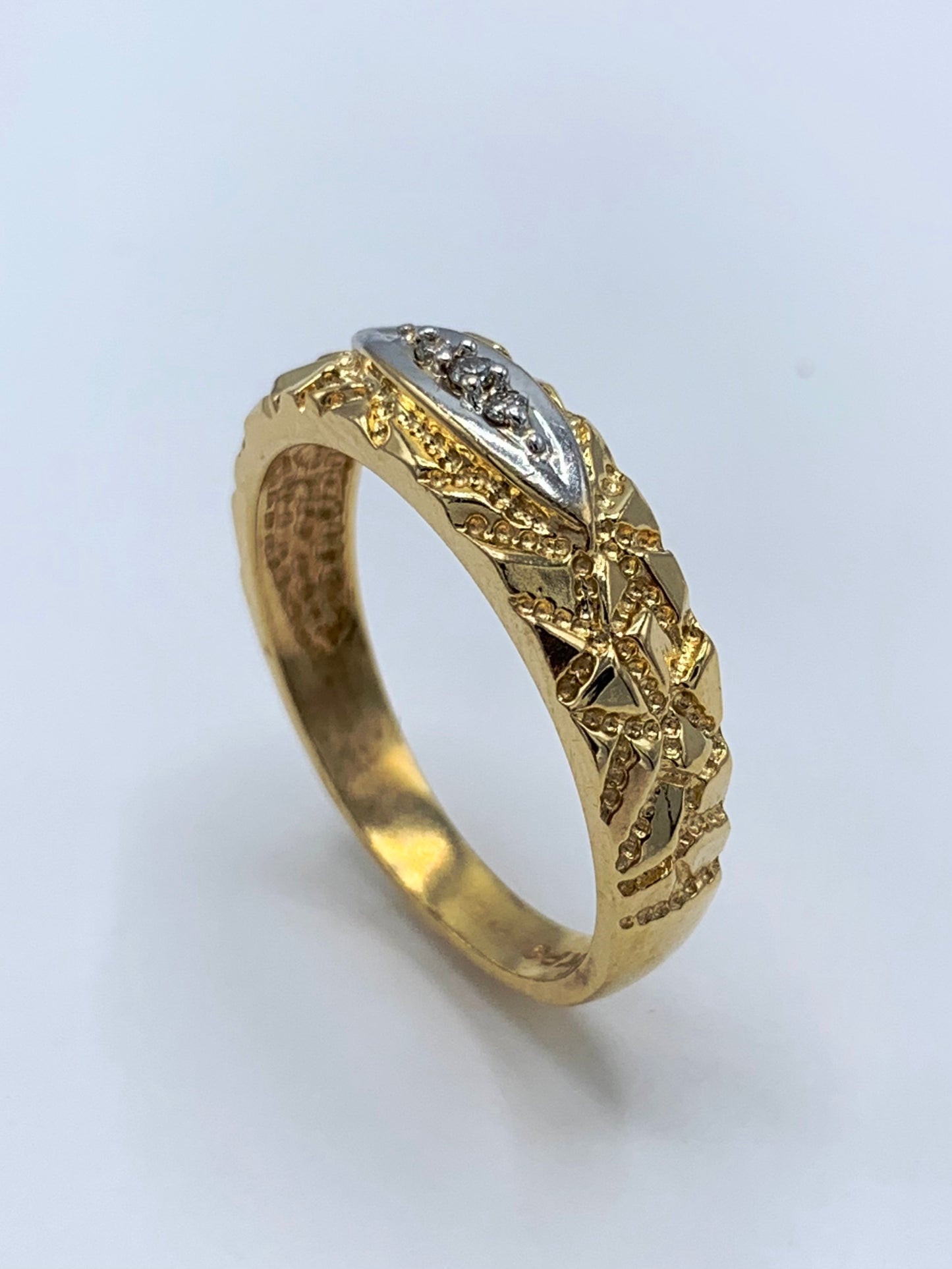 Estate 14K Yellow Gold 3 Diamond Nugget Wedding Band