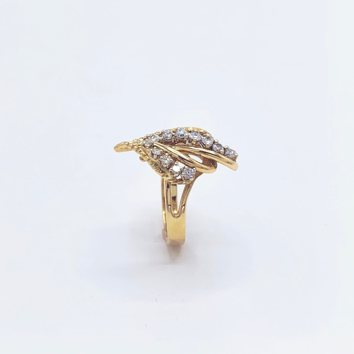 14K Yellow Gold Art Deco Free Form Ring with 12 Diamonds